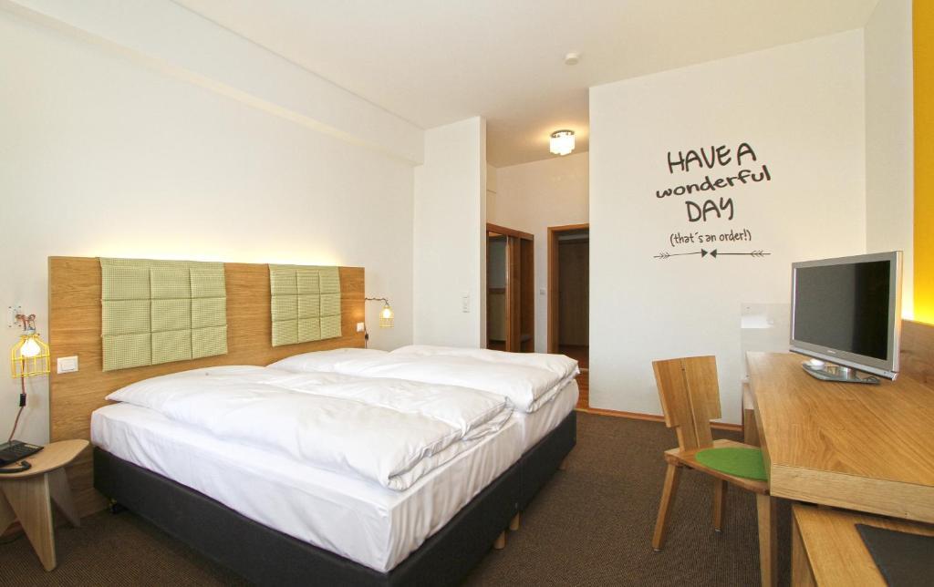 Hotel Gut Schwaige Ebenhausen Room photo